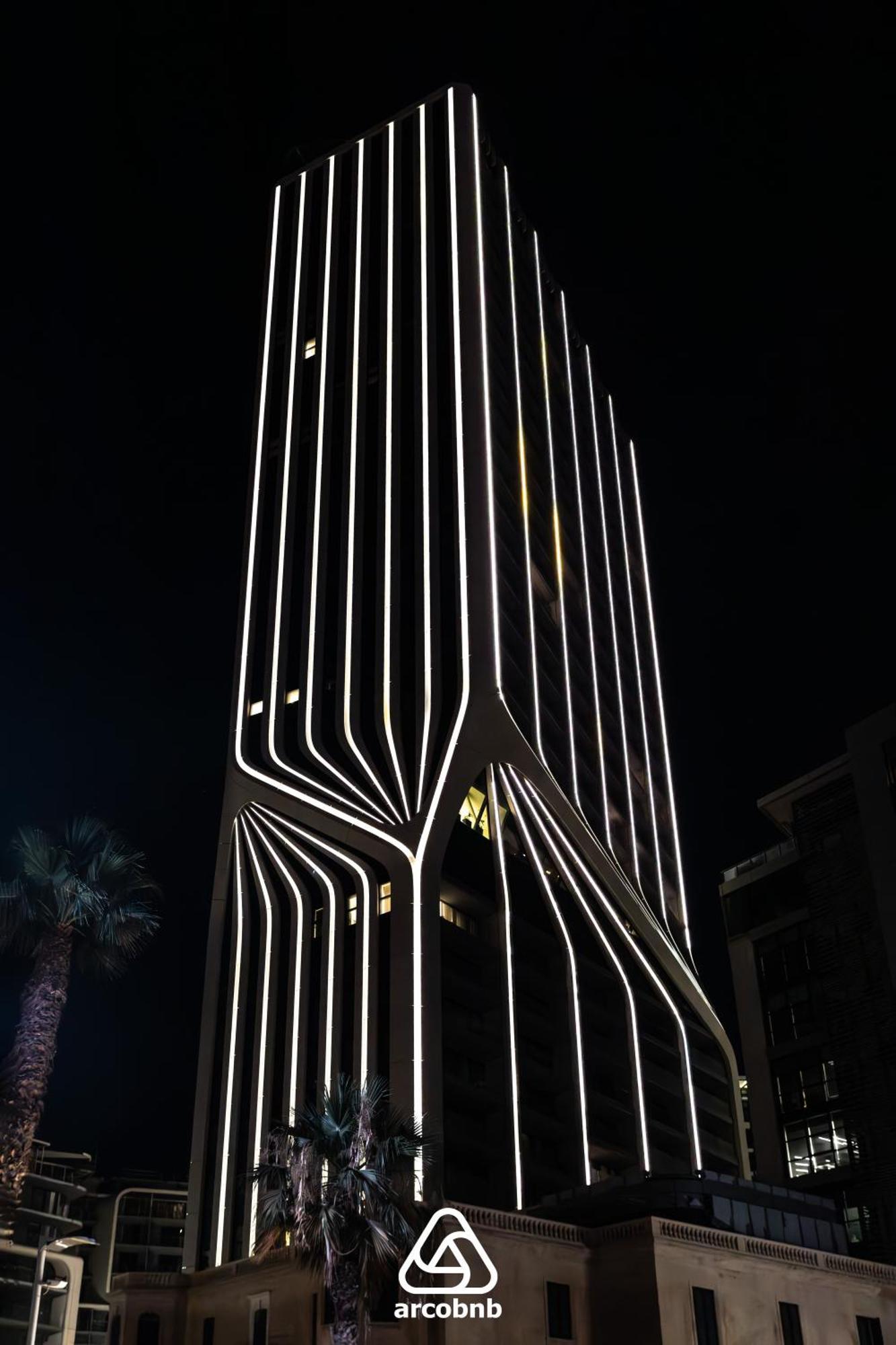 Апартаменты Mercury Tower Superb 1br With Rooftop Pool By Arcobnb *