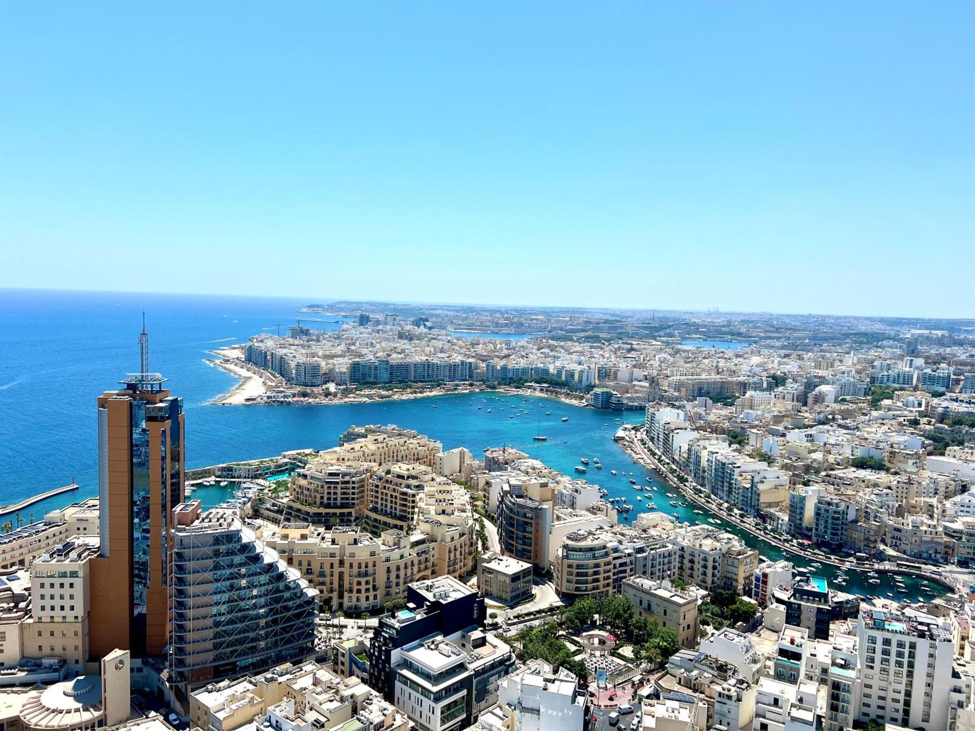 Mercury Tower Superb 1br With Rooftop Pool By Arcobnb Apartament