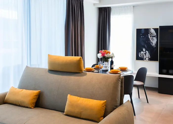Mercury Tower Superb 1Br With Rooftop Pool By Arcobnb
