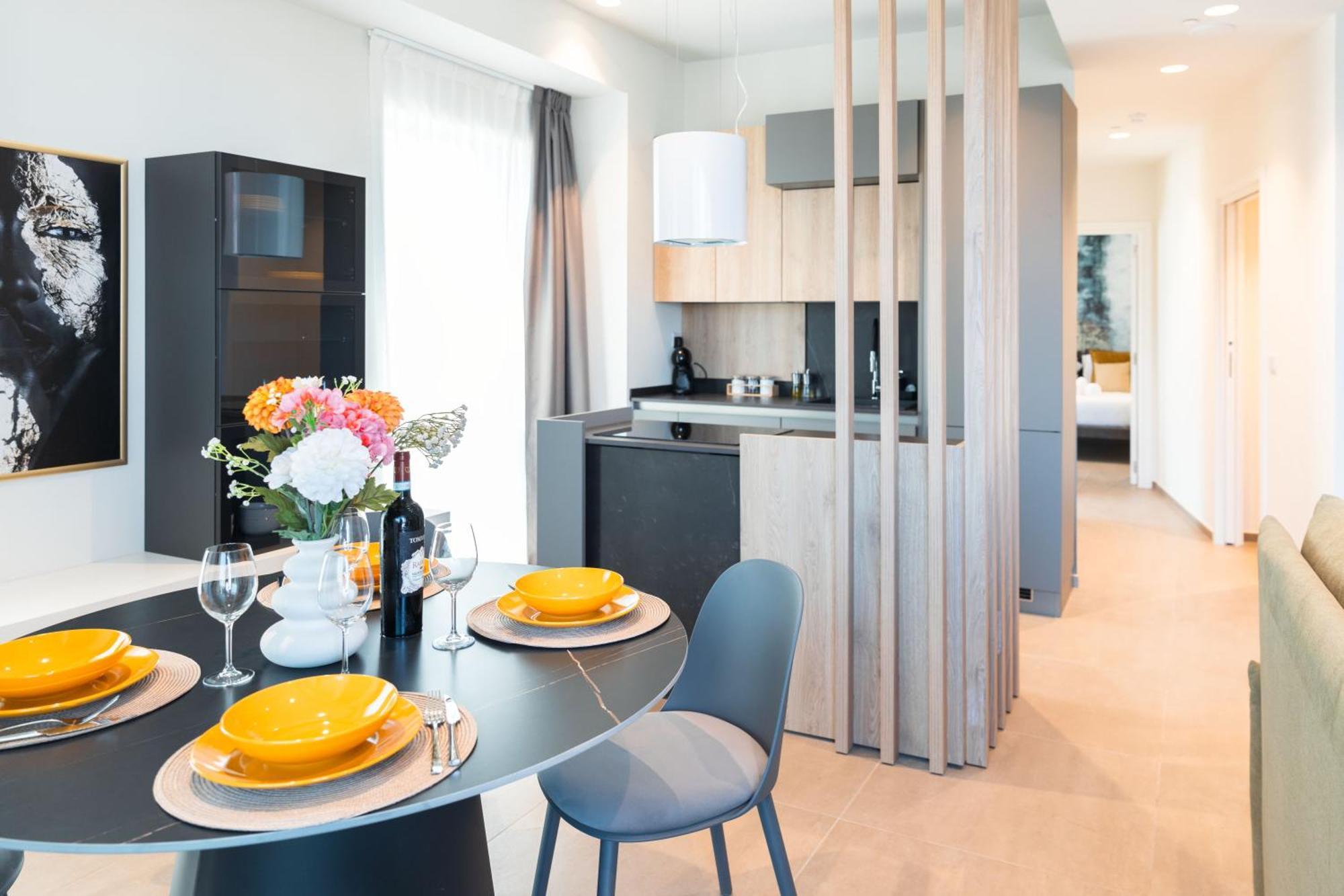 Apartment Mercury Tower Superb 1br With Rooftop Pool By Arcobnb *